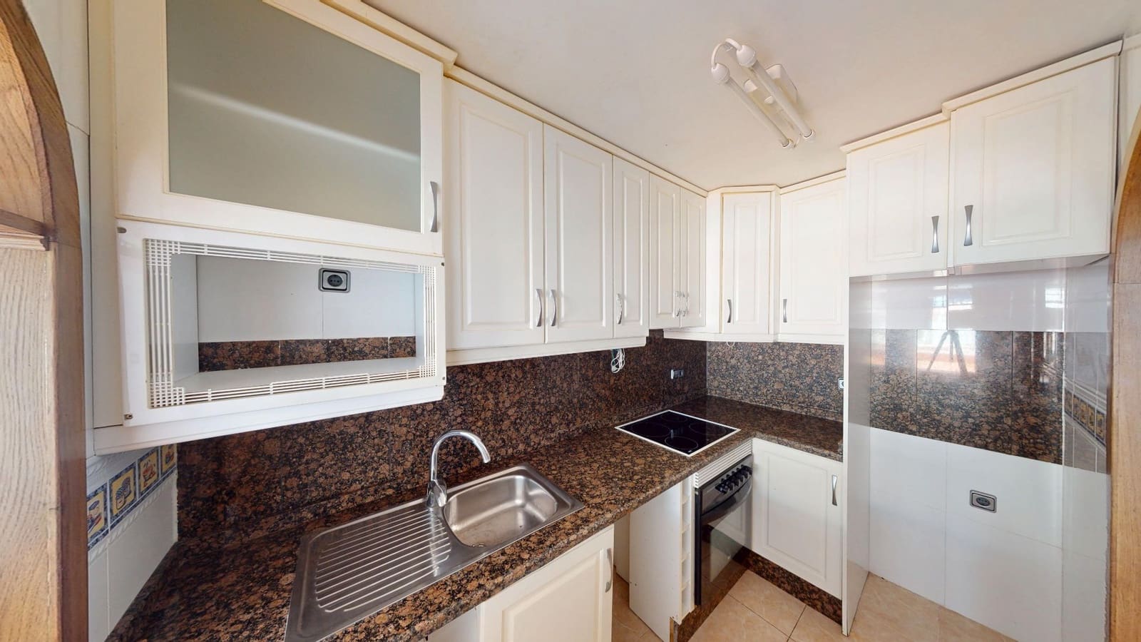 2 soveværelse Lejlighed til salg i Torrevieja med swimmingpool - € 250.000 (Ref: 9031132)