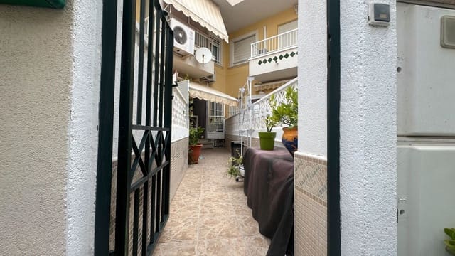 Bungalow til salgs i Gran Playa, Santa Pola - € 220 000 (Ref: 9057031)