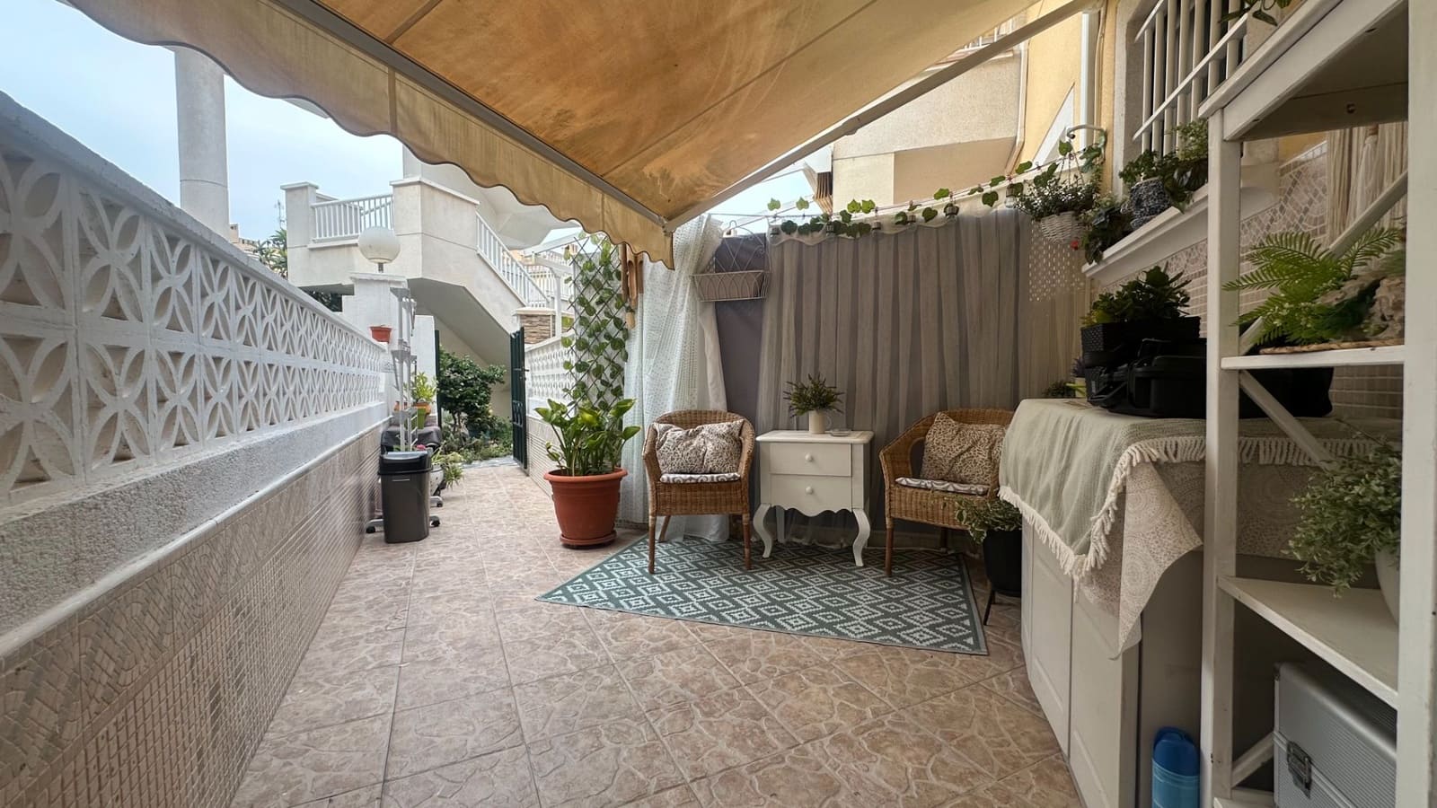 Bungalow til salgs i Santa Pola - € 220 000 (Ref: 9057031)