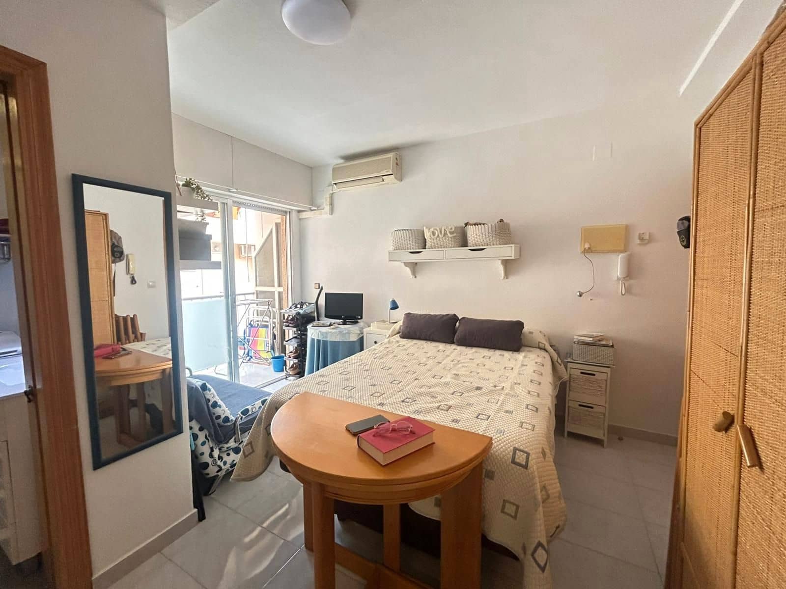 Appartement à vendre à Torrevieja - 79 999 € (Ref: 9099567)