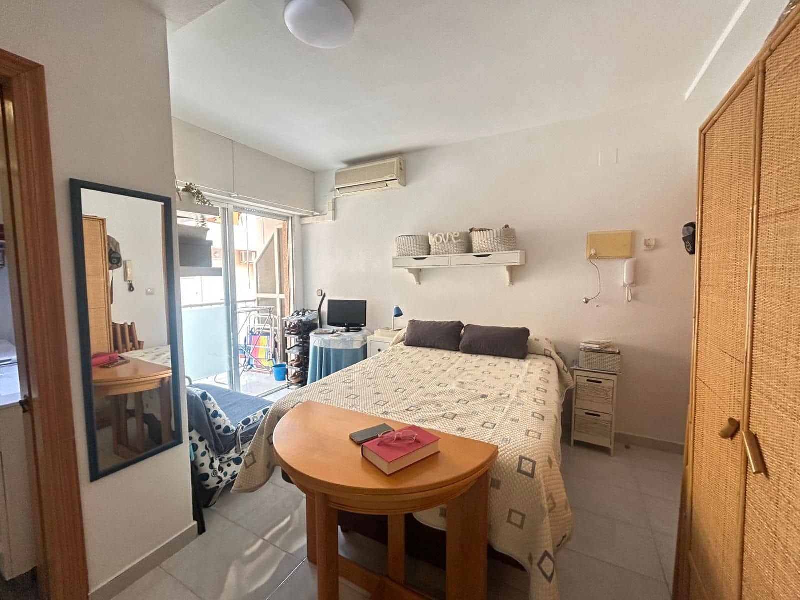 Appartement à vendre à Torrevieja - 79 999 € (Ref: 9099567)