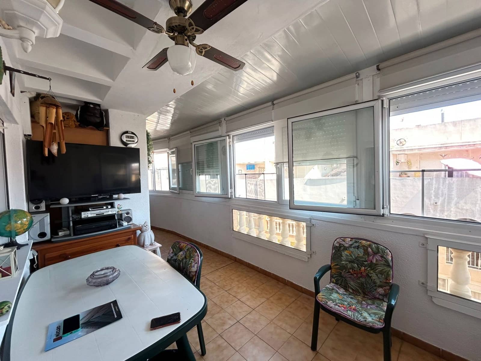 2 soveværelse Lejlighed til salg i Torrevieja med swimmingpool - € 154.900 (Ref: 9101270)