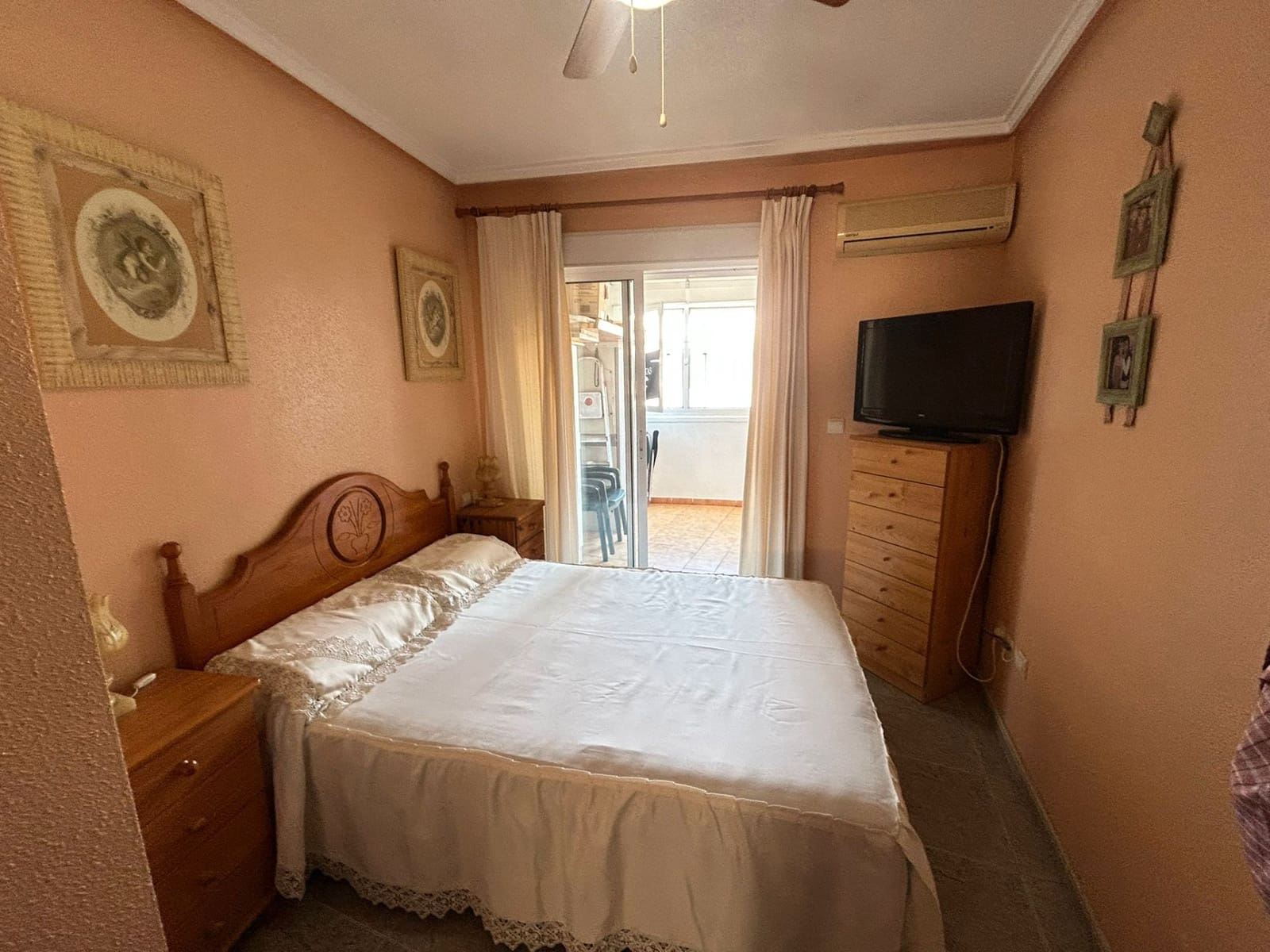 2 soveværelse Lejlighed til salg i Torrevieja med swimmingpool - € 154.900 (Ref: 9101270)