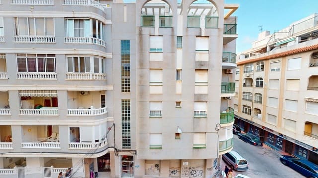 4 soveværelse Lejlighed til salg i Avenida Habaneras - Curva de Palangre, Torrevieja - € 139.900 (Ref: 9127342)