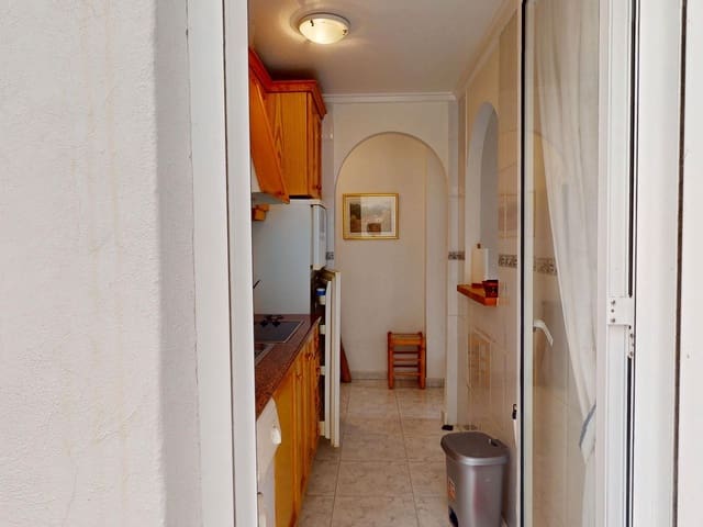 Piso de 2 habitaciones en Avenida Habaneras - Curva de Palangre, Torrevieja en venta - 115.000 € (Ref: 9129309)