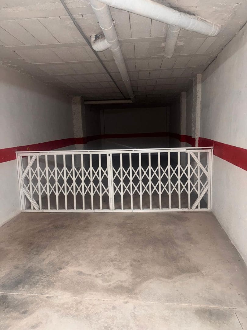 Garagem para venda em Torrevieja - 12 000 € (Ref: 9138660)