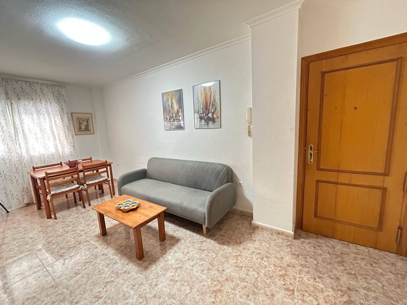 1 makuuhuone Asunto myytävänä paikassa Torrevieja - 99 990 € (Ref: 9142408)