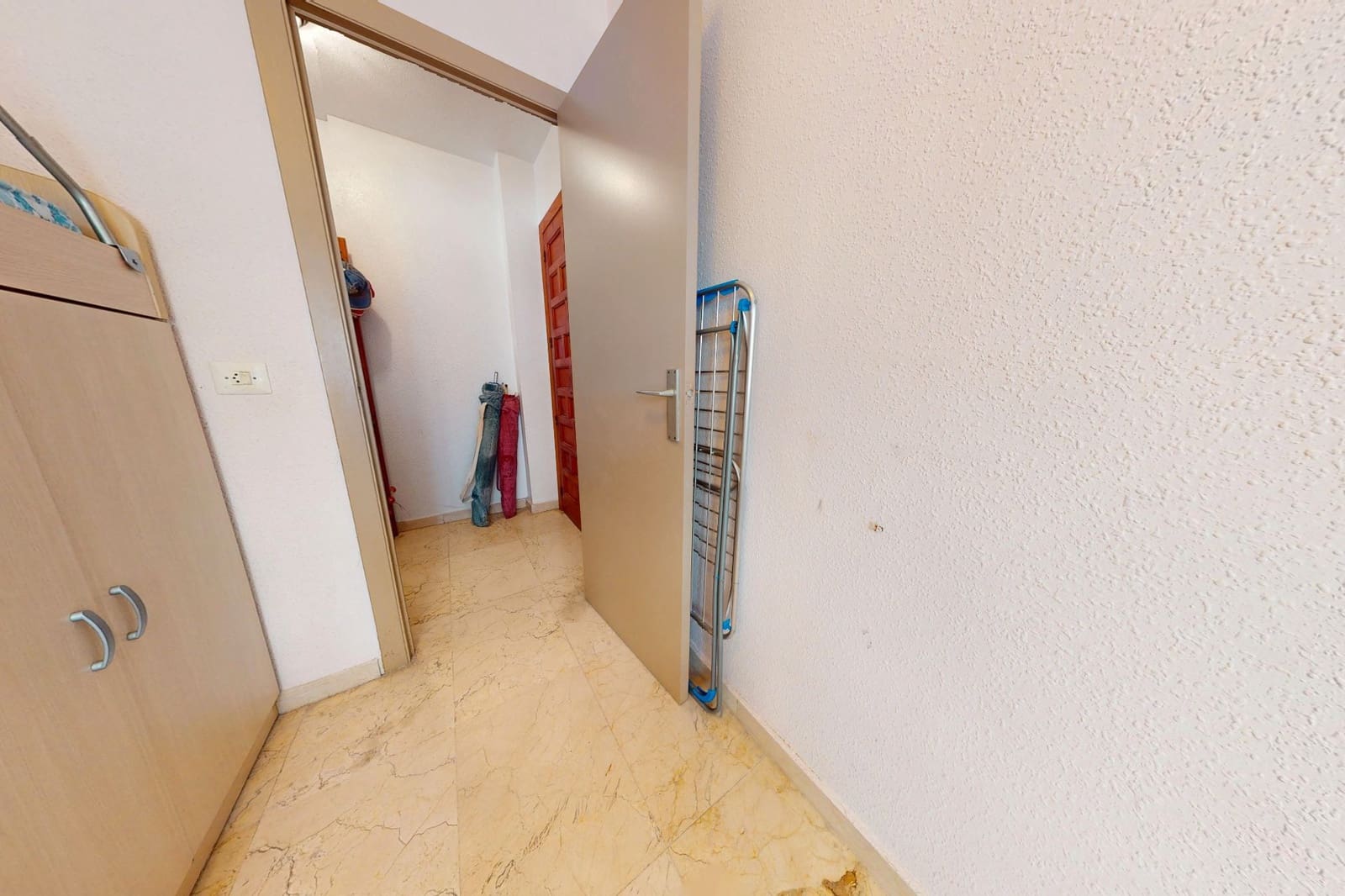 Piso de 3 habitaciones en Torrevieja en venta con garaje - 199.900 € (Ref: 9146446)