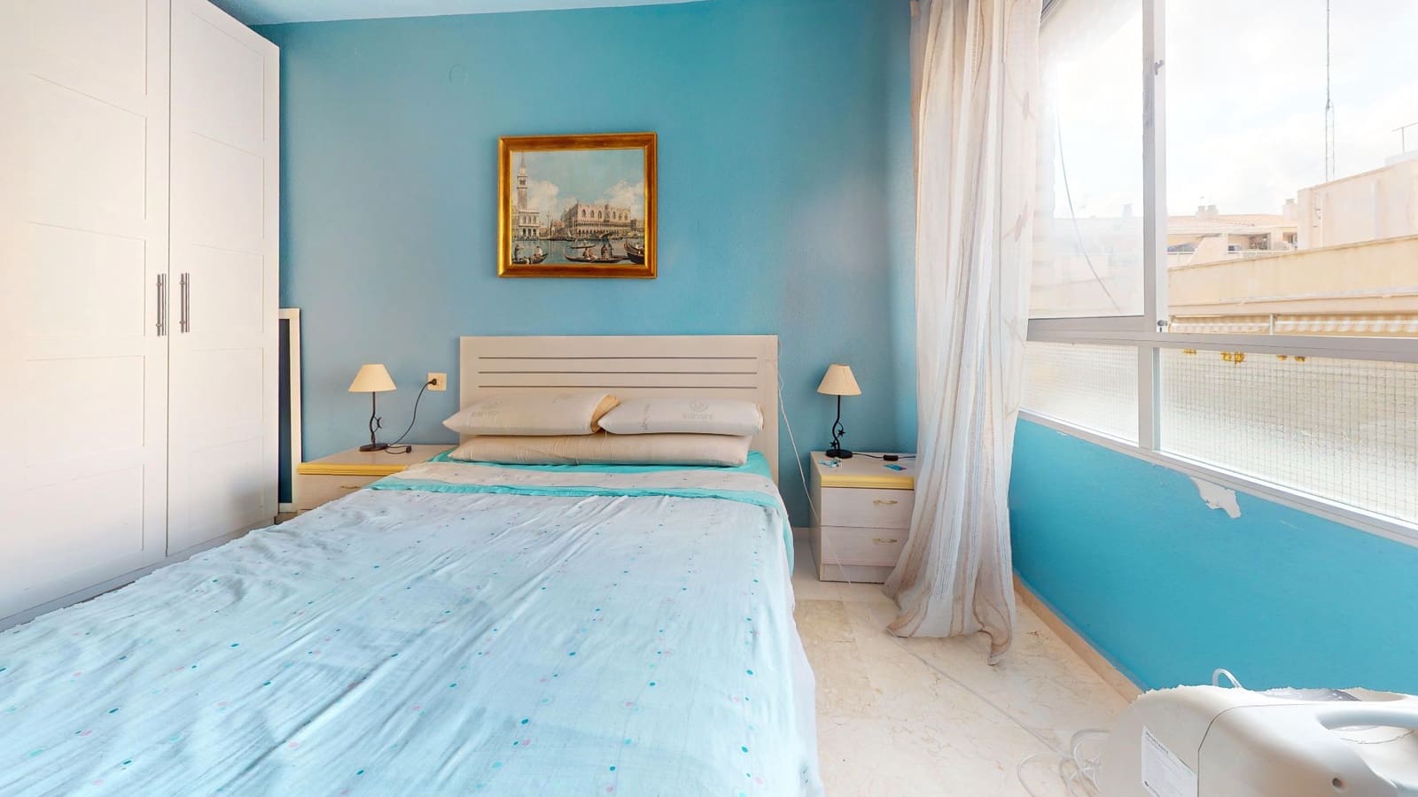 Piso de 3 habitaciones en Torrevieja en venta con garaje - 199.900 € (Ref: 9146446)