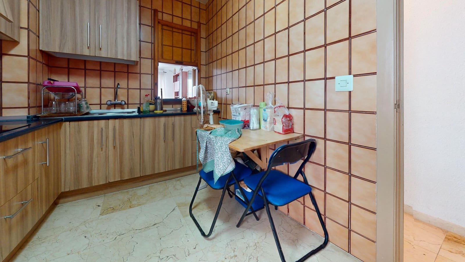 Piso de 3 habitaciones en Torrevieja en venta con garaje - 199.900 € (Ref: 9146446)