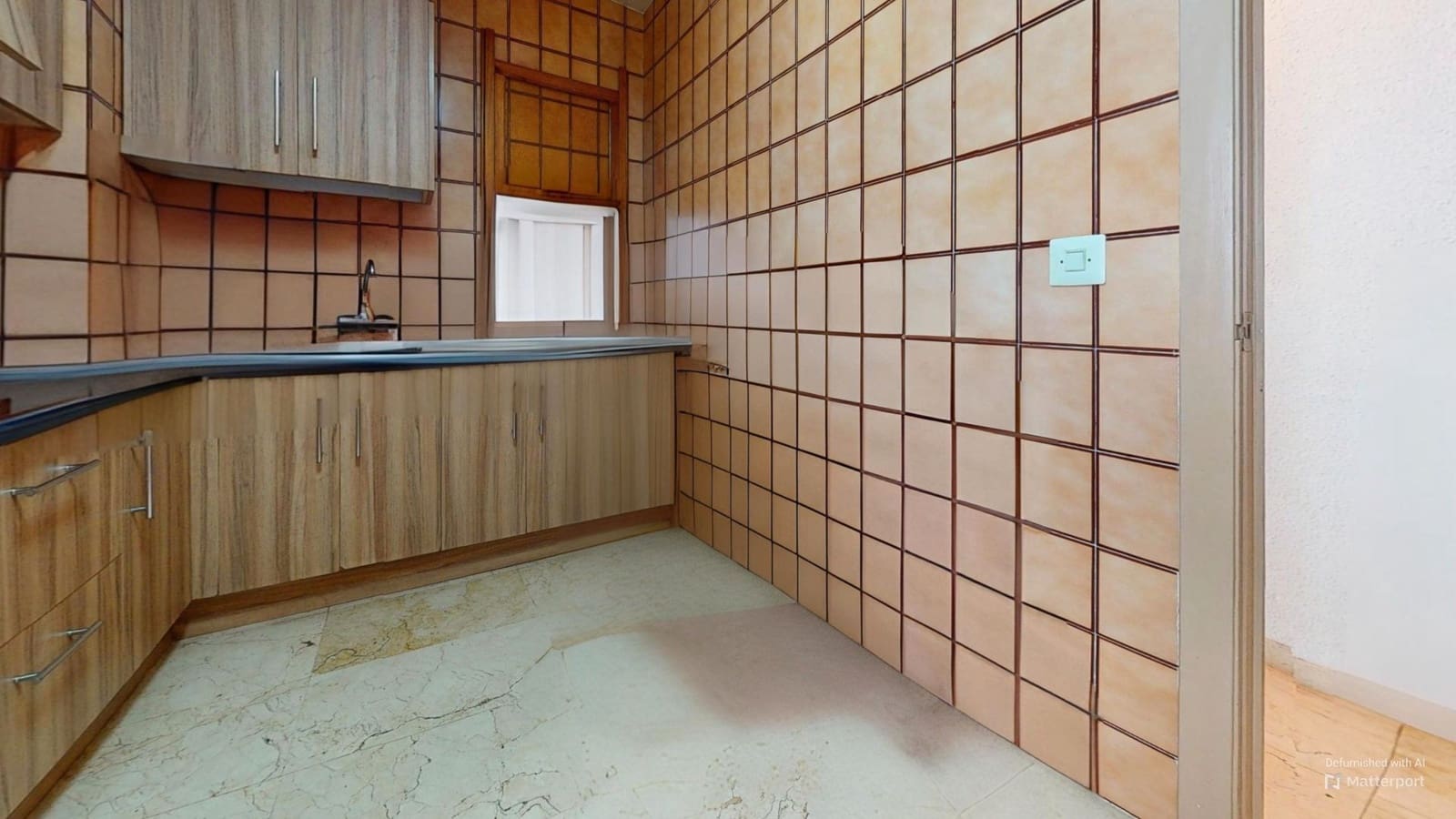 Piso de 3 habitaciones en Torrevieja en venta con garaje - 199.900 € (Ref: 9146446)