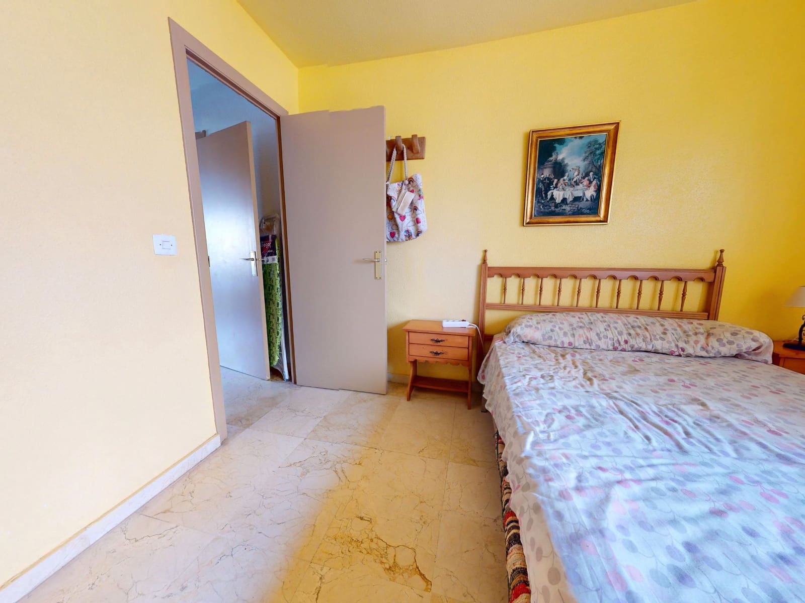 Piso de 3 habitaciones en Torrevieja en venta con garaje - 199.900 € (Ref: 9146446)