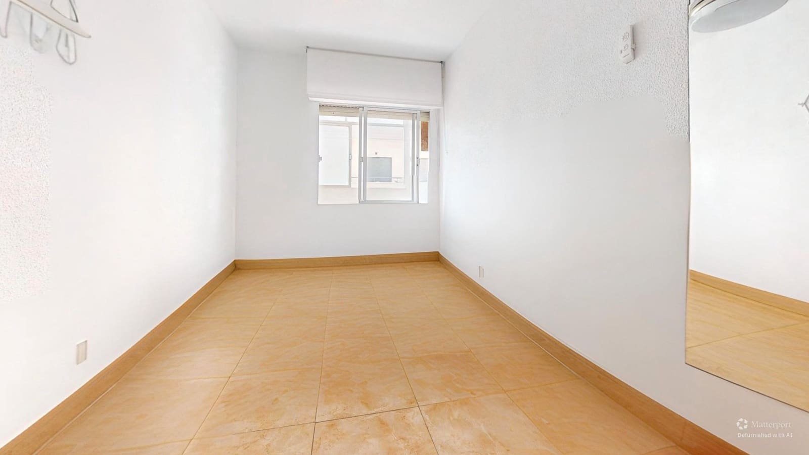 Piso de 3 habitaciones en Torrevieja en venta - 169.900 € (Ref: 9168355)