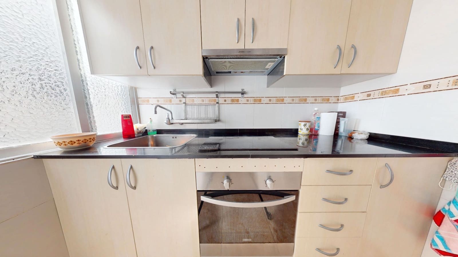 Piso de 3 habitaciones en Torrevieja en venta - 169.900 € (Ref: 9168355)