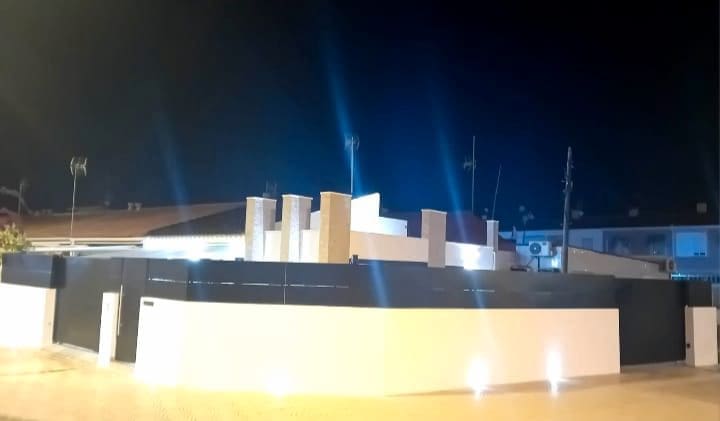 2 soveværelse Villa til salg i Santa Pola med swimmingpool garage - € 315.000 (Ref: 9193307)