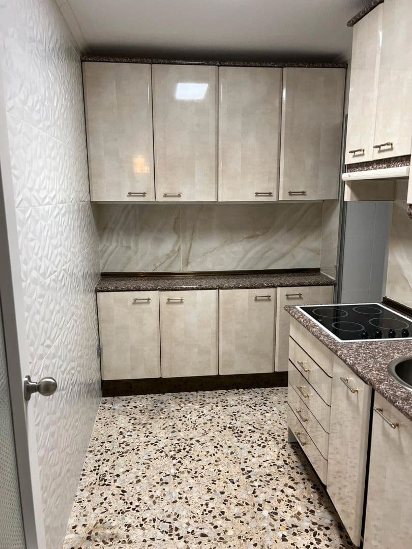 2 makuuhuone Asunto vuokrattavana paikassa Torrevieja mukana uima-altaan - 1 100 € (Ref: 9201603)