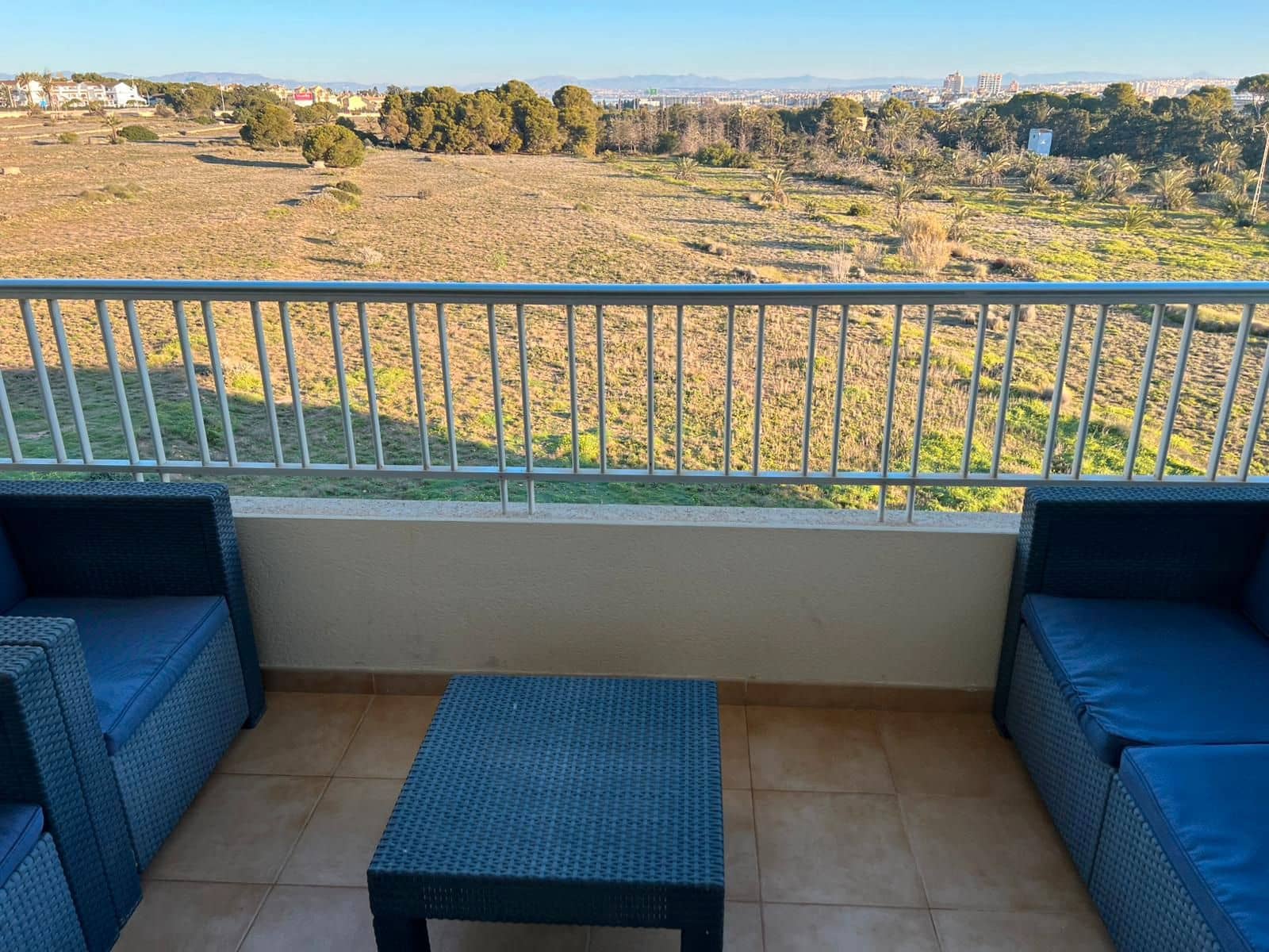 2 makuuhuone Asunto vuokrattavana paikassa Torrevieja mukana uima-altaan - 1 100 € (Ref: 9201603)