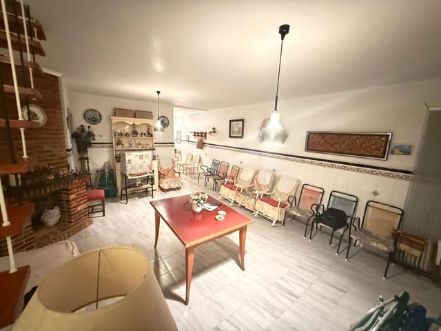 Piso de 5 habitaciones en Playa de los Locos, Torrevieja en venta - 169.900 € (Ref: 9201606)