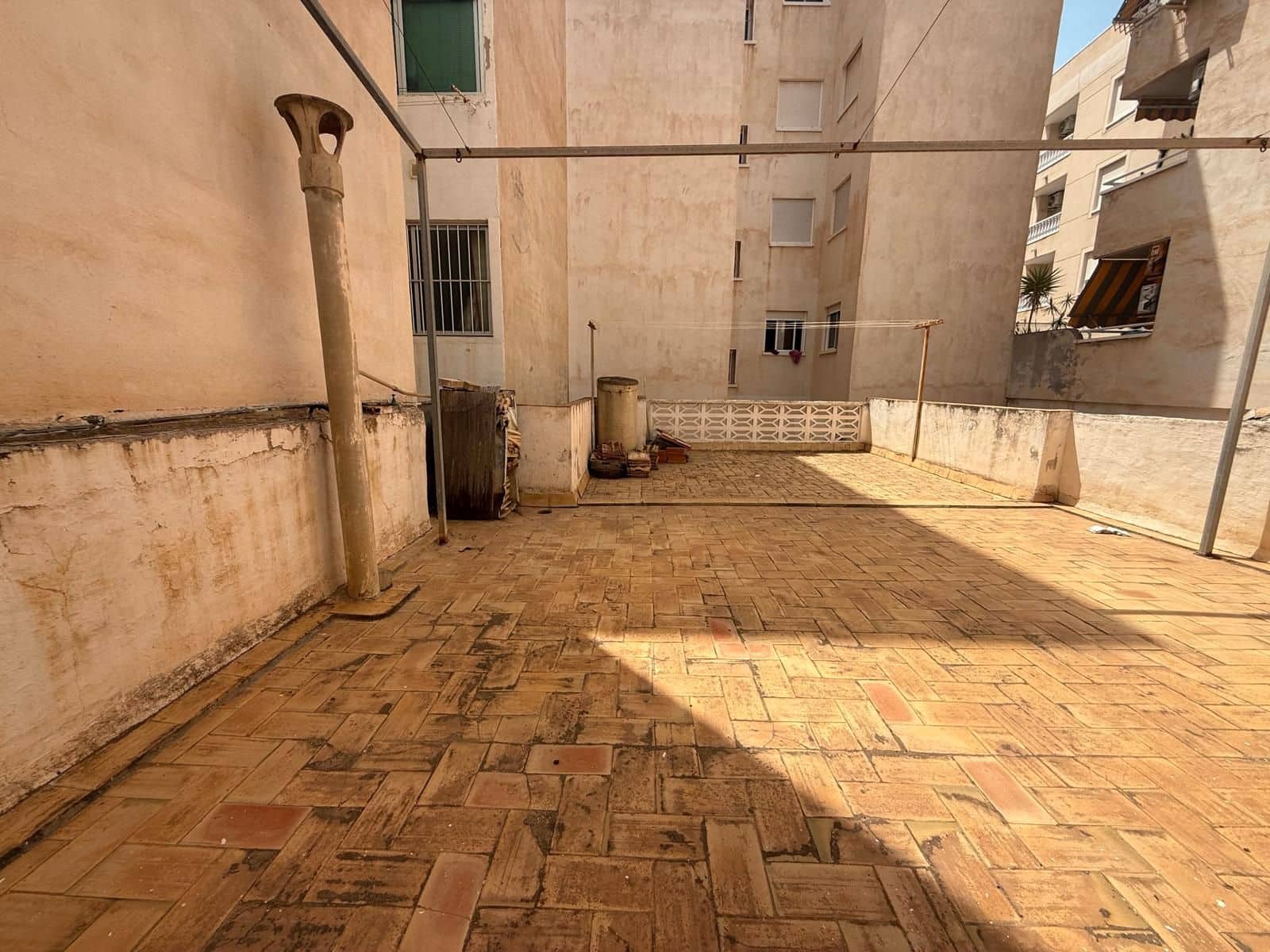 5 sypialnia Mieszkanie na sprzedaż w Torrevieja - 169 900 € (Ref: 9201606)