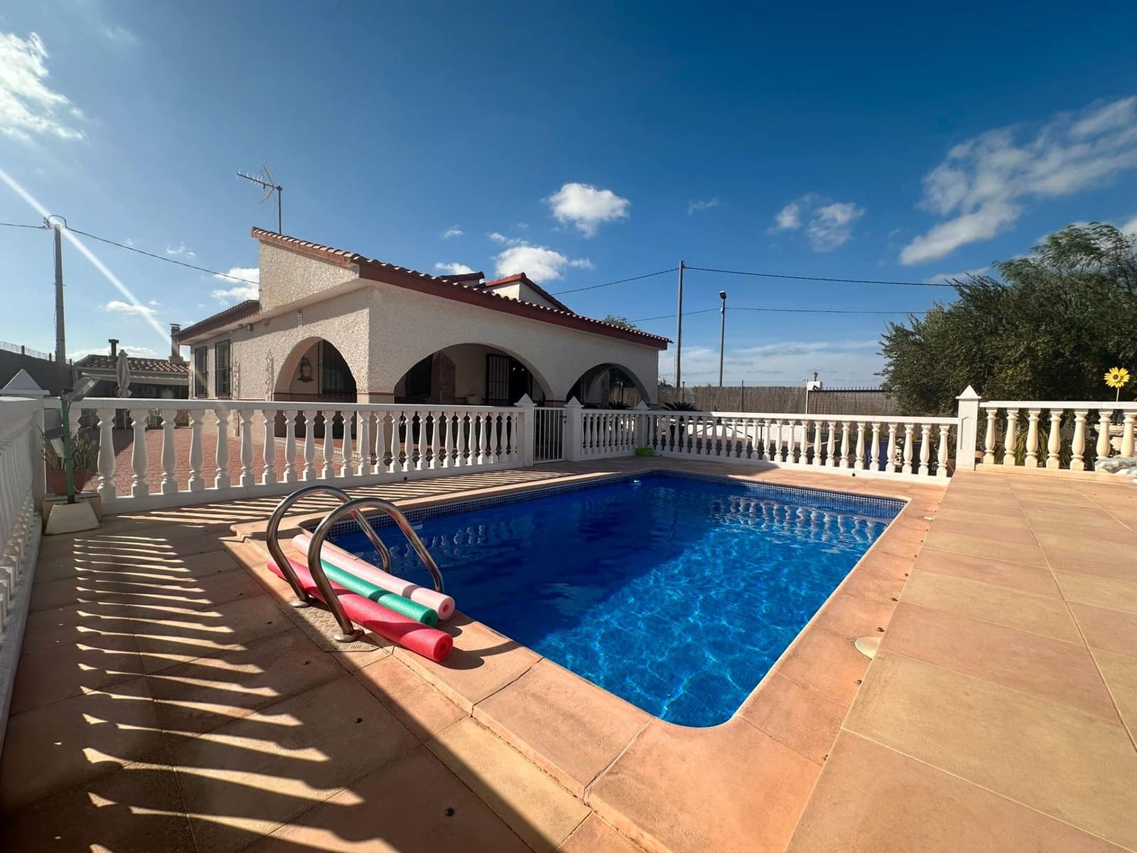 4 soveværelse Finca/Landehus til salg i Fortuna med swimmingpool garage - € 239.900 (Ref: 9211482)