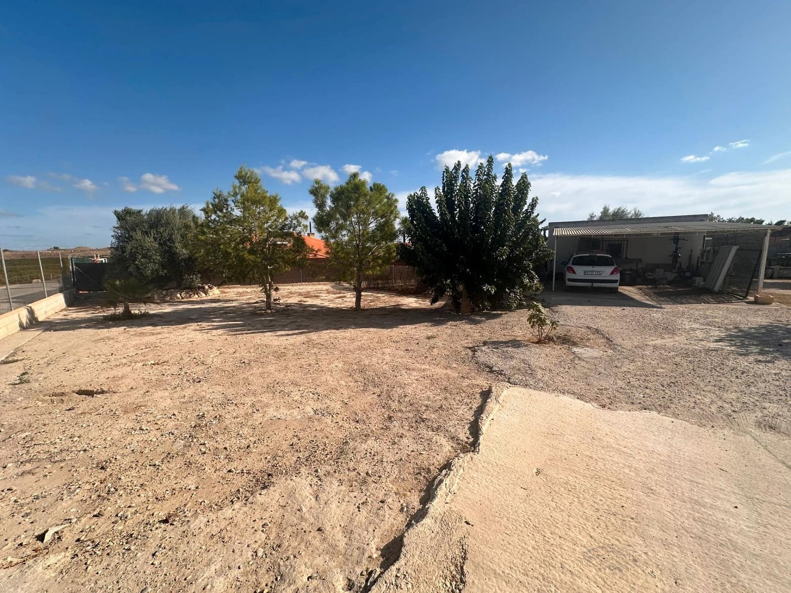 4 soveværelse Finca/Landehus til salg i Fortuna med swimmingpool garage - € 239.900 (Ref: 9211482)