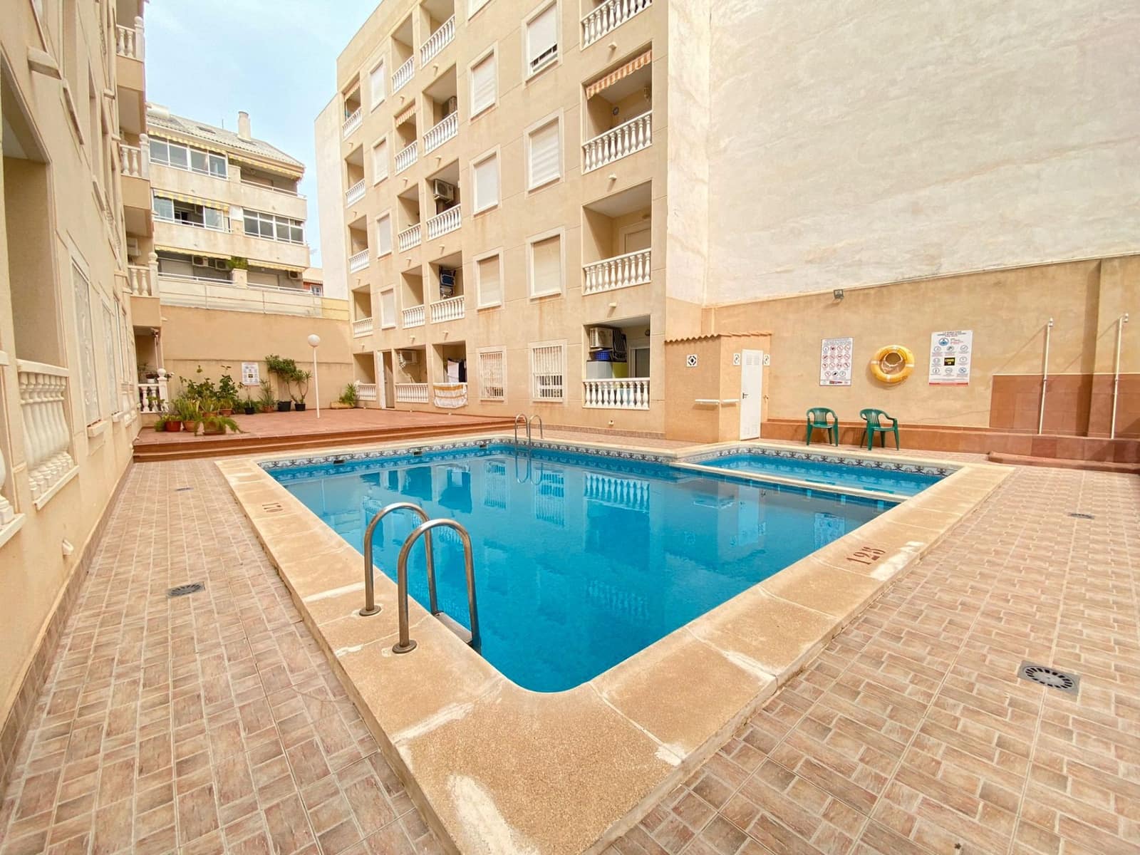 2 camera da letto Appartamento in vendita in Torrevieja con piscina - 130.000 € (Rif: 9223668)
