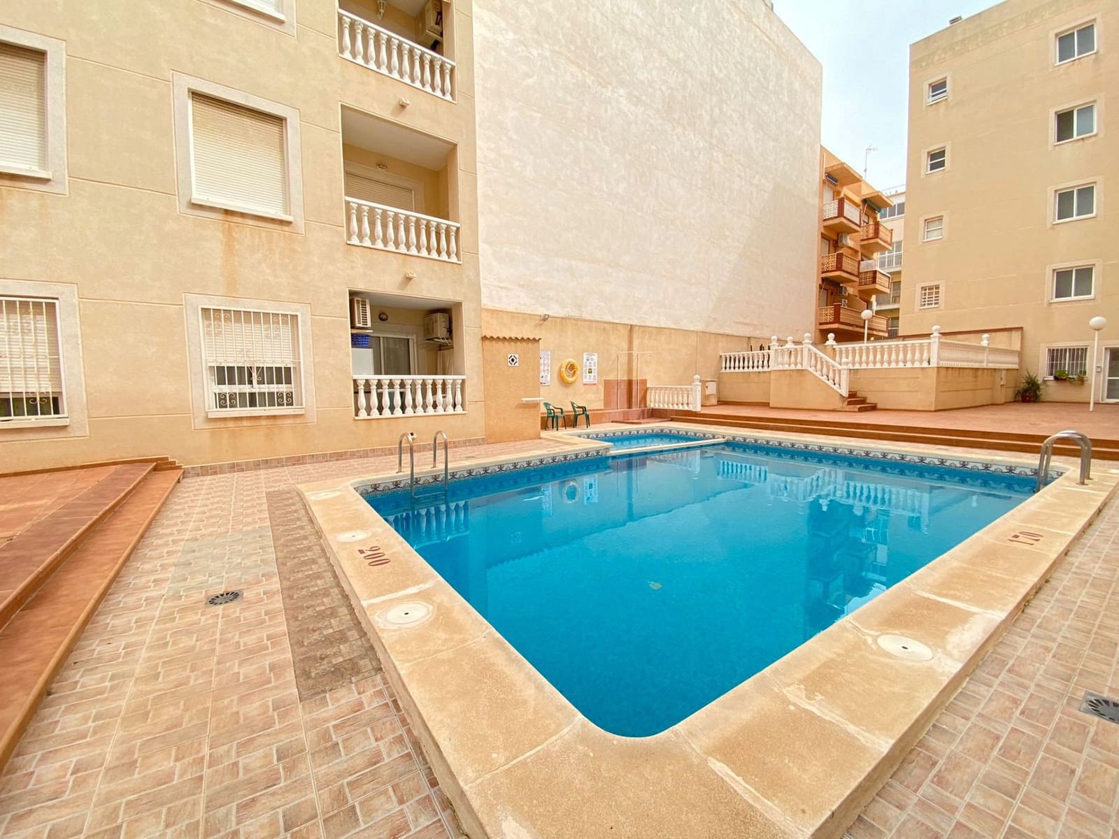 2 camera da letto Appartamento in vendita in Torrevieja con piscina - 130.000 € (Rif: 9223668)
