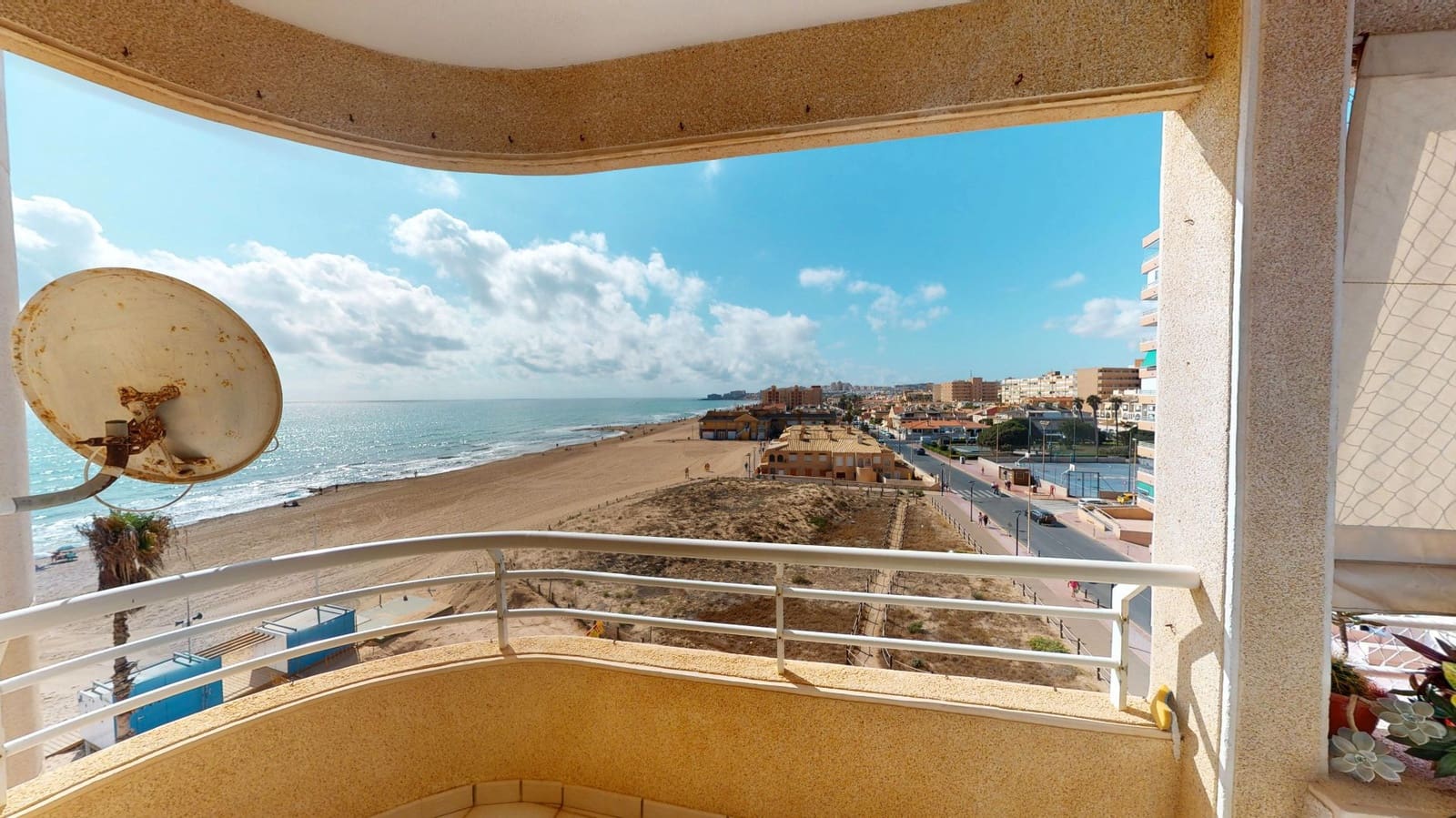 1 makuuhuone Asunto myytävänä paikassa Torrevieja - 194 000 € (Ref: 9232391)