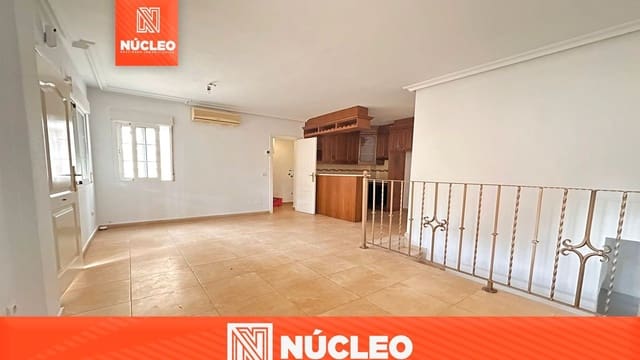 3 makuuhuone Huoneisto myytävänä paikassa Los Frutales, Torrevieja mukana uima-altaan - 168 000 € (Ref: 9339249)