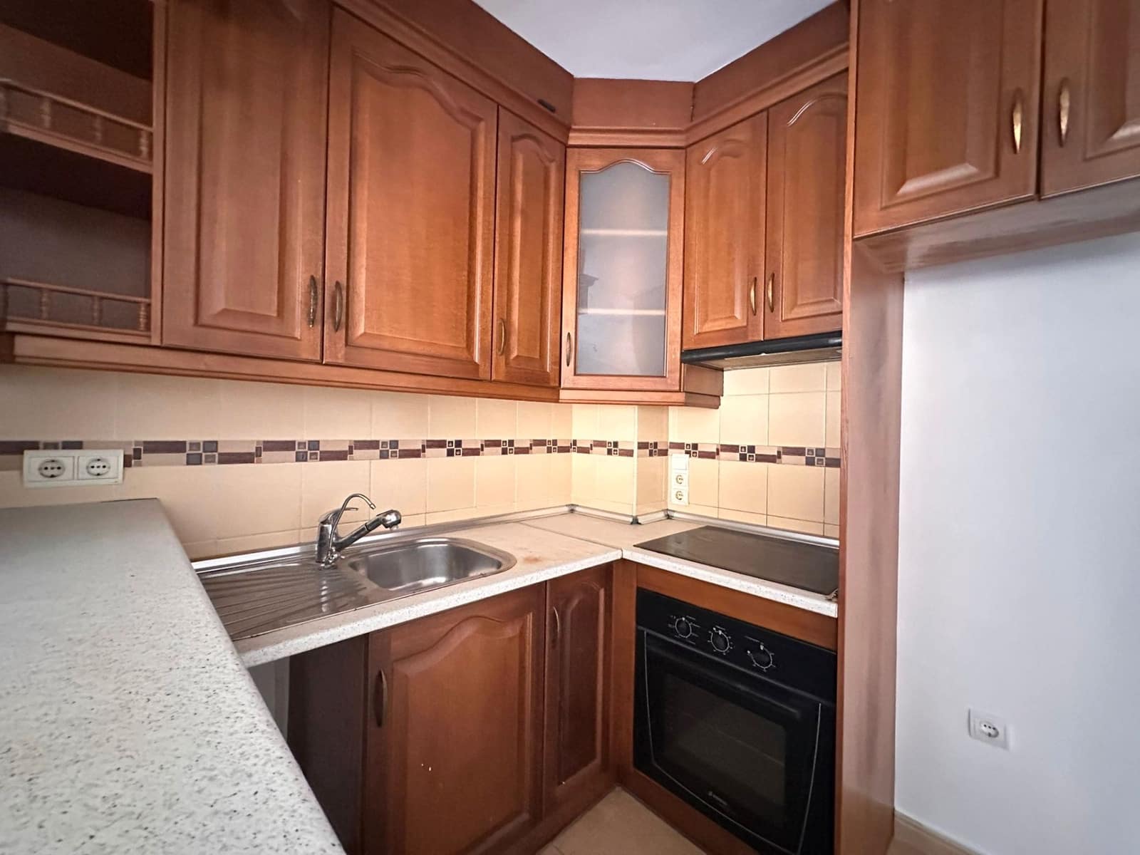 3 makuuhuone Huoneisto myytävänä paikassa Torrevieja mukana uima-altaan - 168 000 € (Ref: 9339249)