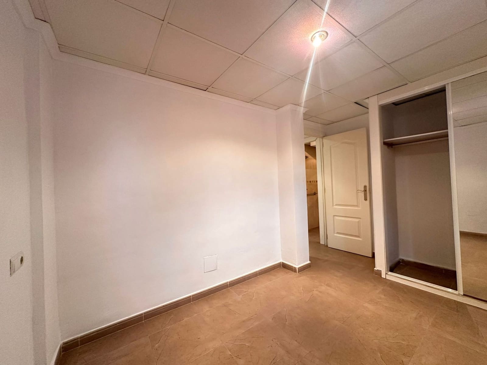 3 makuuhuone Huoneisto myytävänä paikassa Torrevieja mukana uima-altaan - 168 000 € (Ref: 9339249)