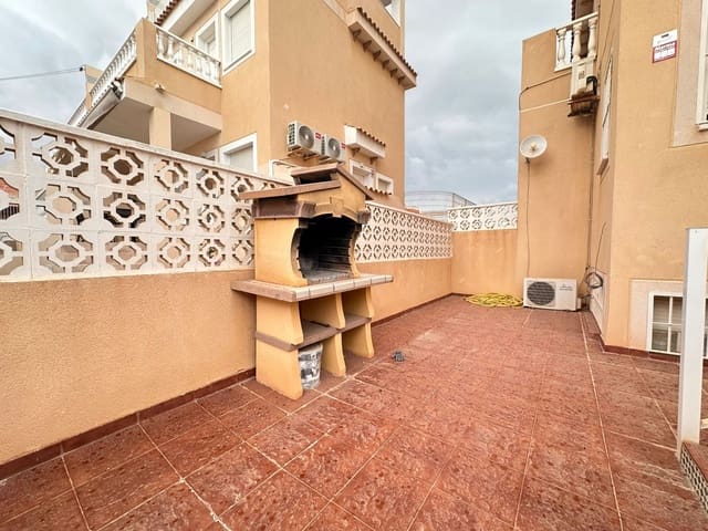 3 makuuhuone Huoneisto myytävänä paikassa Los Frutales, Torrevieja mukana uima-altaan - 168 000 € (Ref: 9339249)