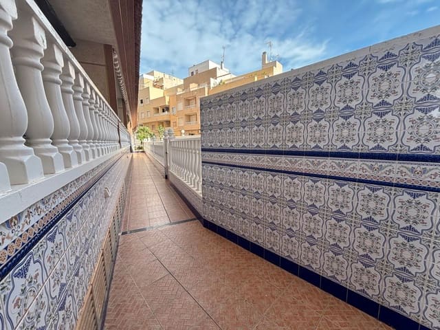 2 makuuhuone Asunto myytävänä paikassa Gaspar Perelló, Torrevieja mukana uima-altaan - 178 500 € (Ref: 9343695)