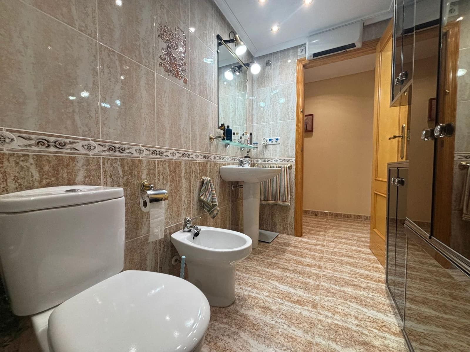 2 makuuhuone Asunto myytävänä paikassa Torrevieja mukana uima-altaan - 178 500 € (Ref: 9343695)