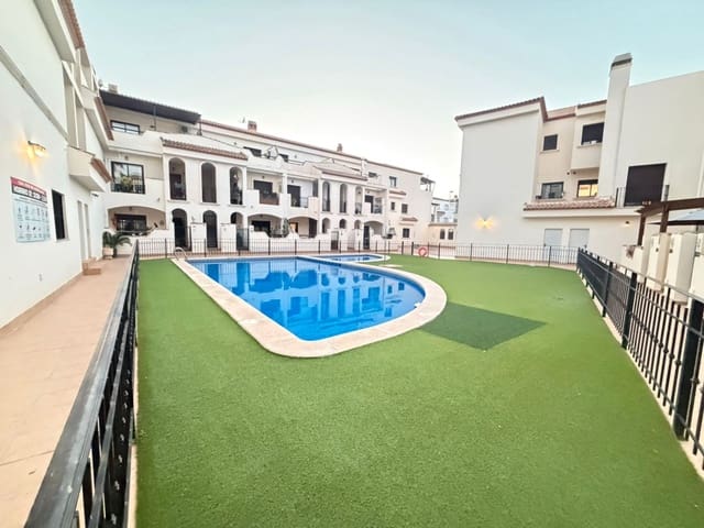 3 quarto Casa em Banda para venda em San Pedro del Pinatar ciudad, San Pedro del Pinatar com piscina - 199 000 € (Ref: 9386416)