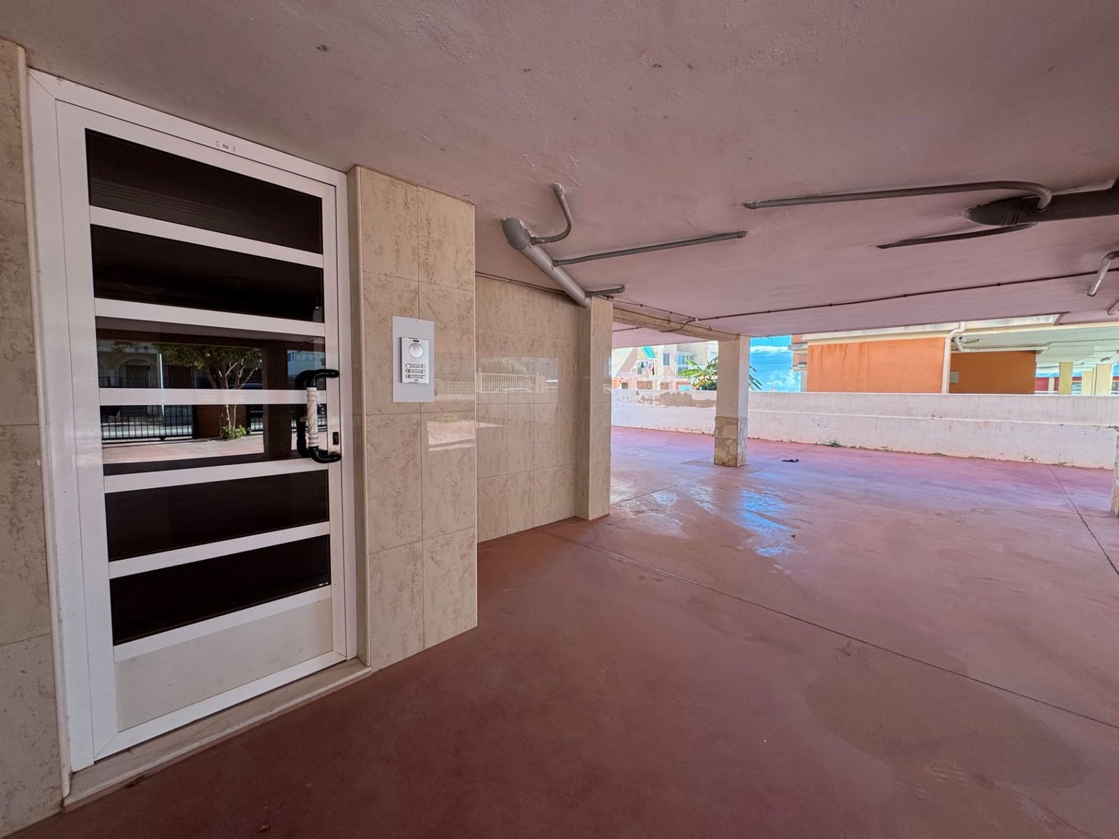 3 bedroom Flat for sale in Santa Pola with garage - € 180,000 (Ref: 9397956)