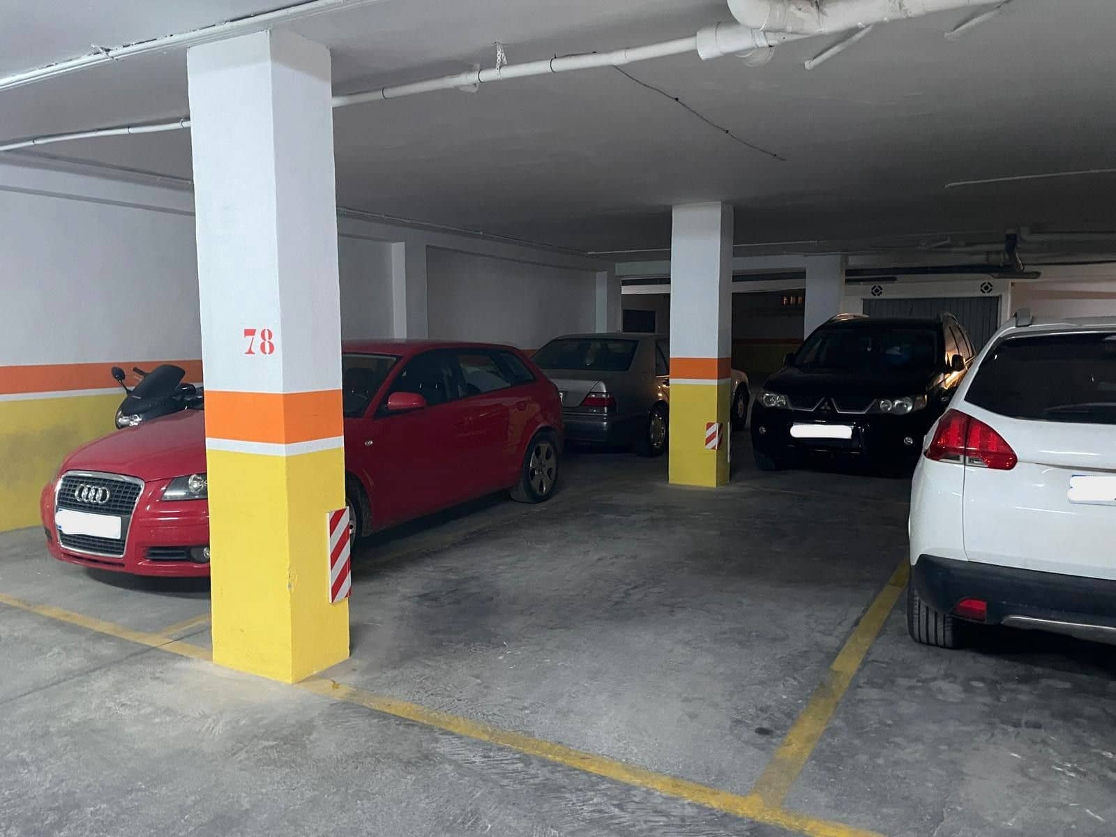 Garage til salg i Torrevieja - € 13.500 (Ref: 9447334)