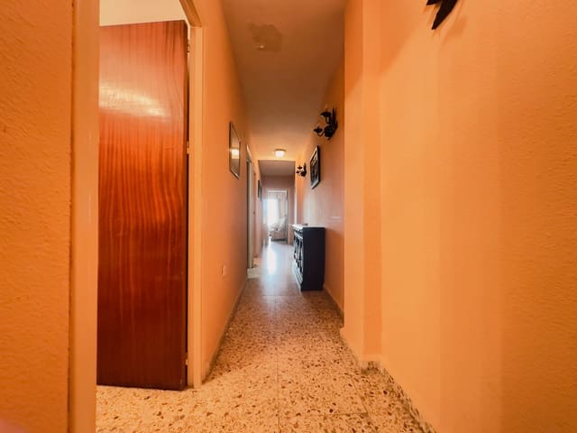 4 bedroom Beach Apartment for sale in Playa Tamarit - Playa Lissa, Santa Pola - € 195,000 (Ref: 9454895)