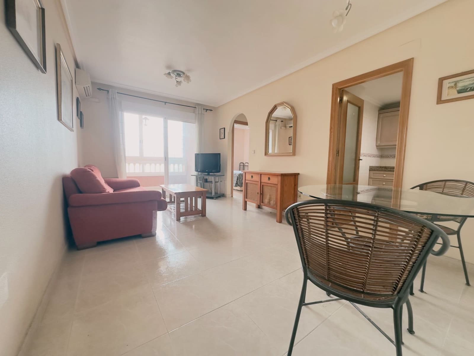 2 makuuhuone Ranta-asunto myytävänä paikassa Elche / Elx mukana uima-altaan - 196 000 € (Ref: 9506760)