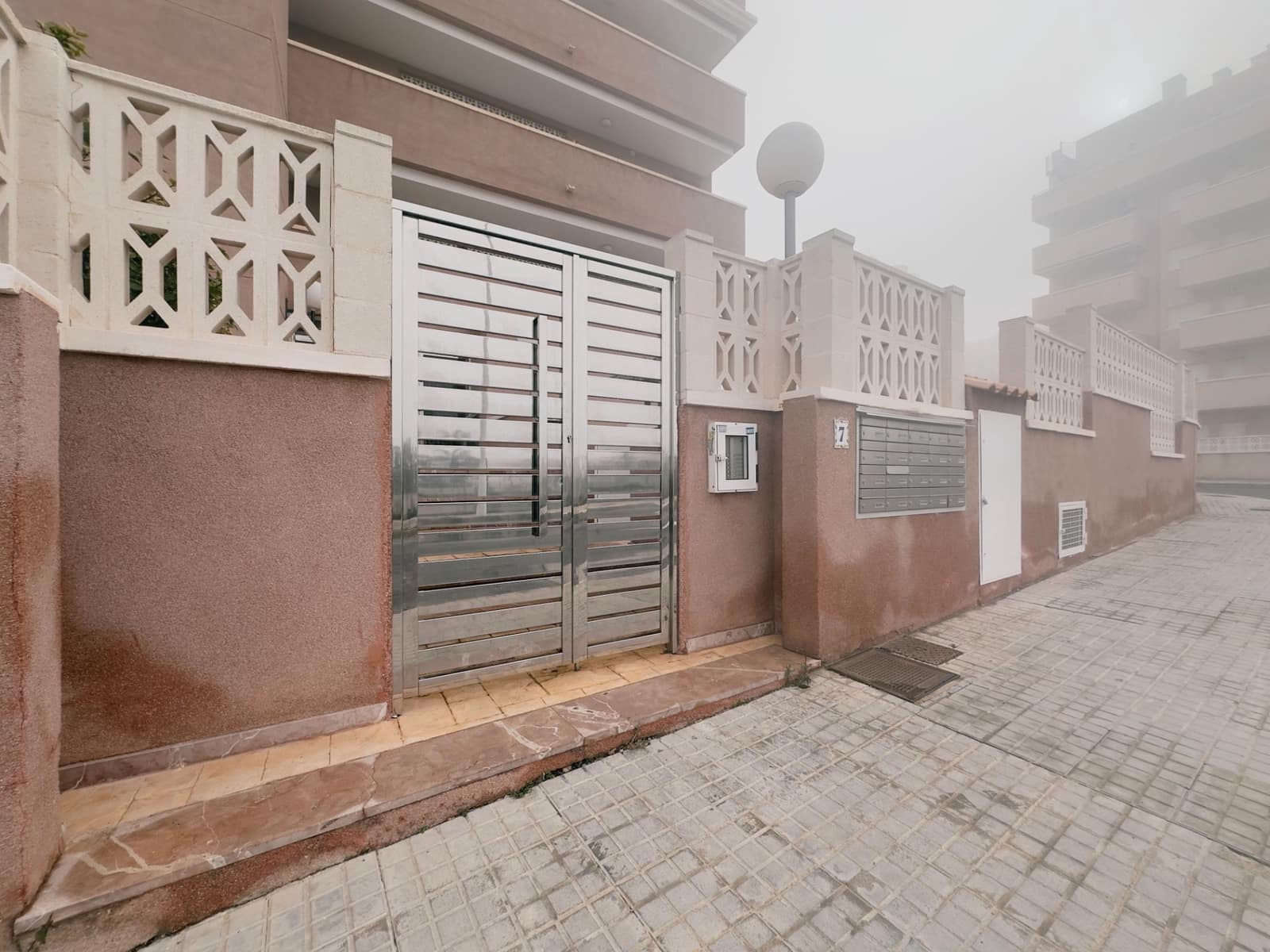 2 makuuhuone Ranta-asunto myytävänä paikassa Elche / Elx mukana uima-altaan - 196 000 € (Ref: 9506760)