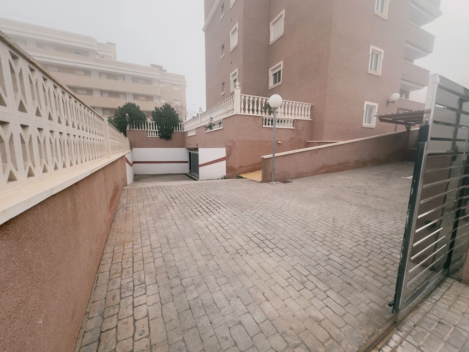 2 makuuhuone Ranta-asunto myytävänä paikassa Elche / Elx mukana uima-altaan - 196 000 € (Ref: 9506760)