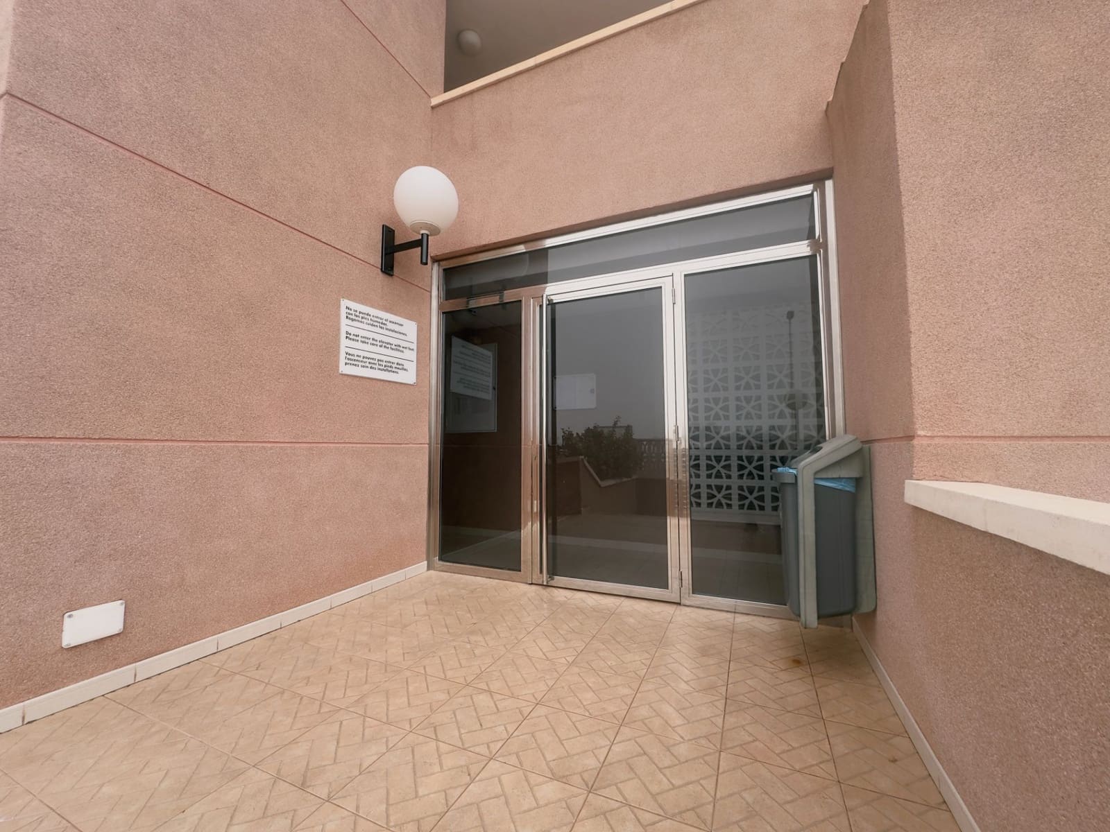 2 makuuhuone Ranta-asunto myytävänä paikassa Elche / Elx mukana uima-altaan - 196 000 € (Ref: 9506760)