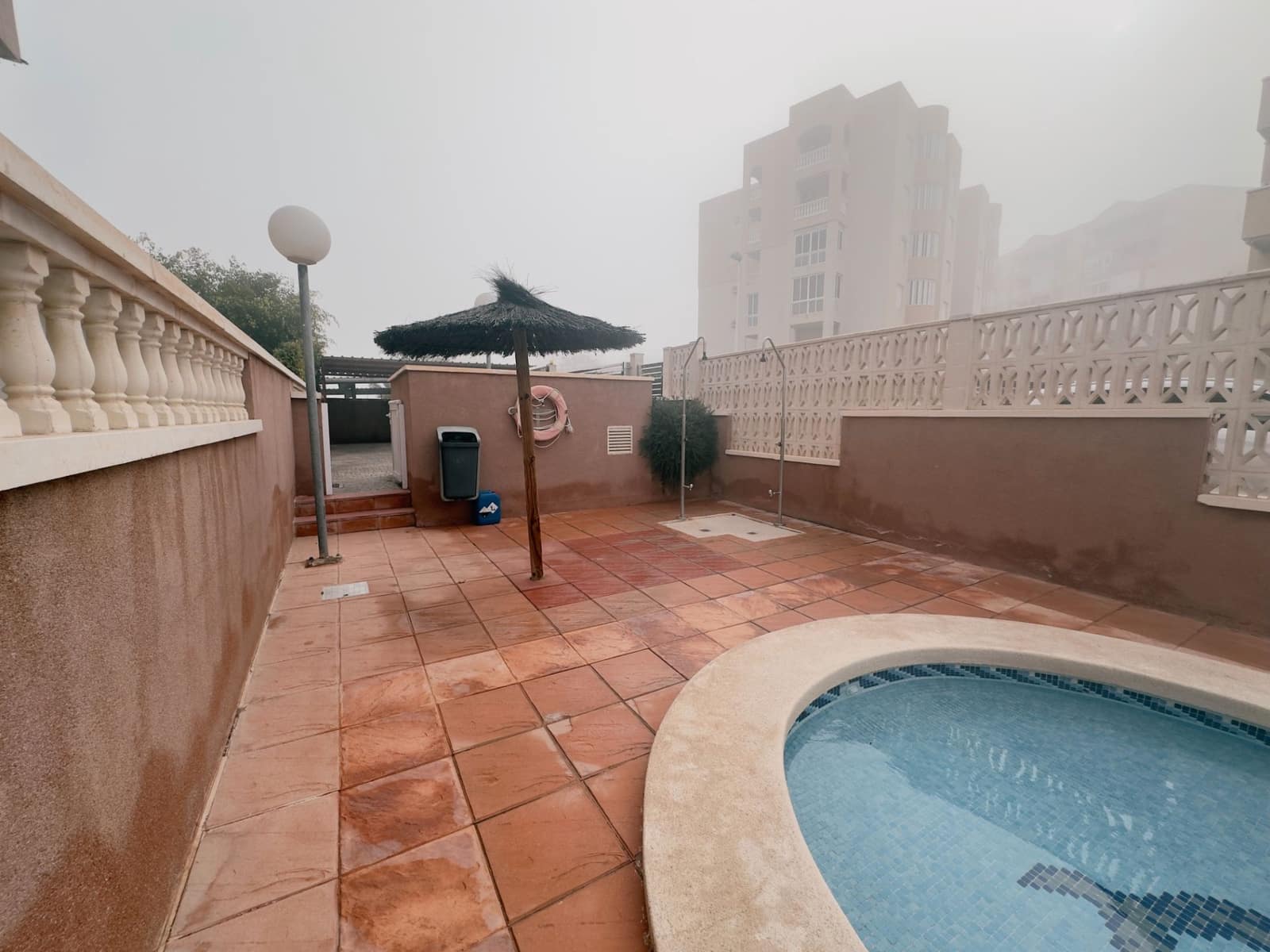 2 makuuhuone Ranta-asunto myytävänä paikassa Elche / Elx mukana uima-altaan - 196 000 € (Ref: 9506760)