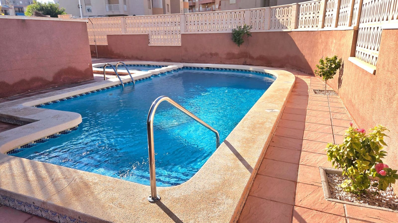 2 makuuhuone Ranta-asunto myytävänä paikassa Elche / Elx mukana uima-altaan - 196 000 € (Ref: 9506760)