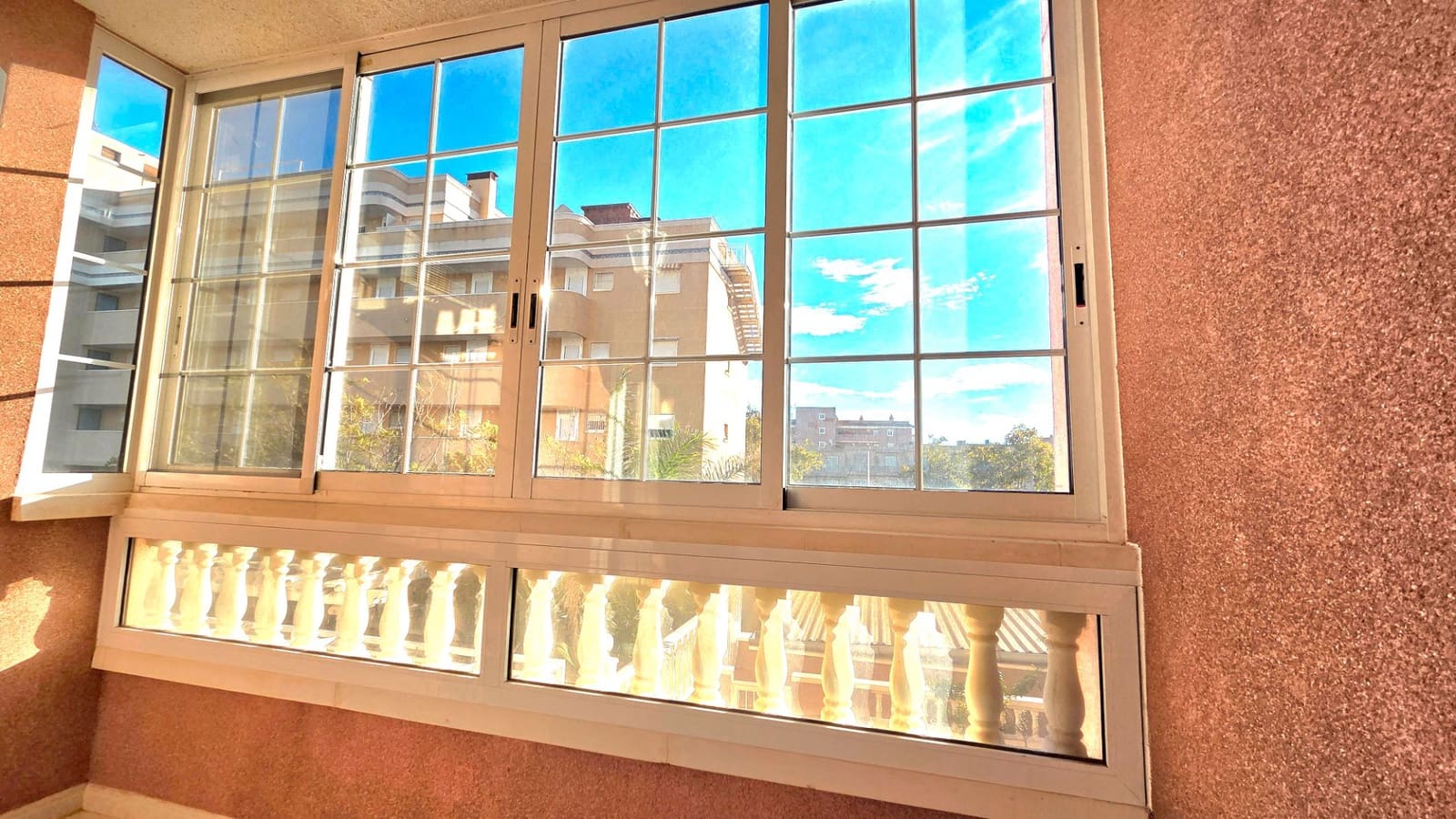 2 bedroom Beach Apartment for sale in Elche / Elx with pool - € 196,000 (Ref: 9506760)