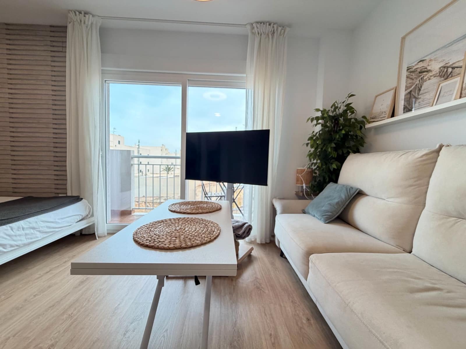 Studio for sale in Elche / Elx - € 125,000 (Ref: 9506761)