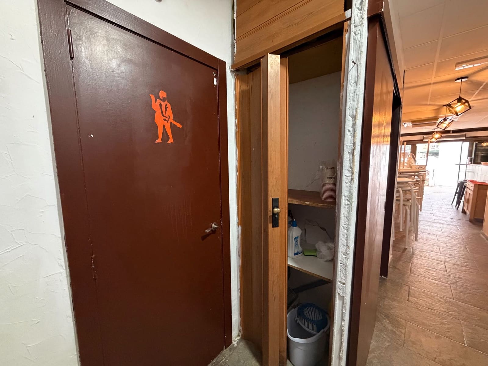 Erhverv til salg i Alicante by - € 187.000 (Ref: 9532529)