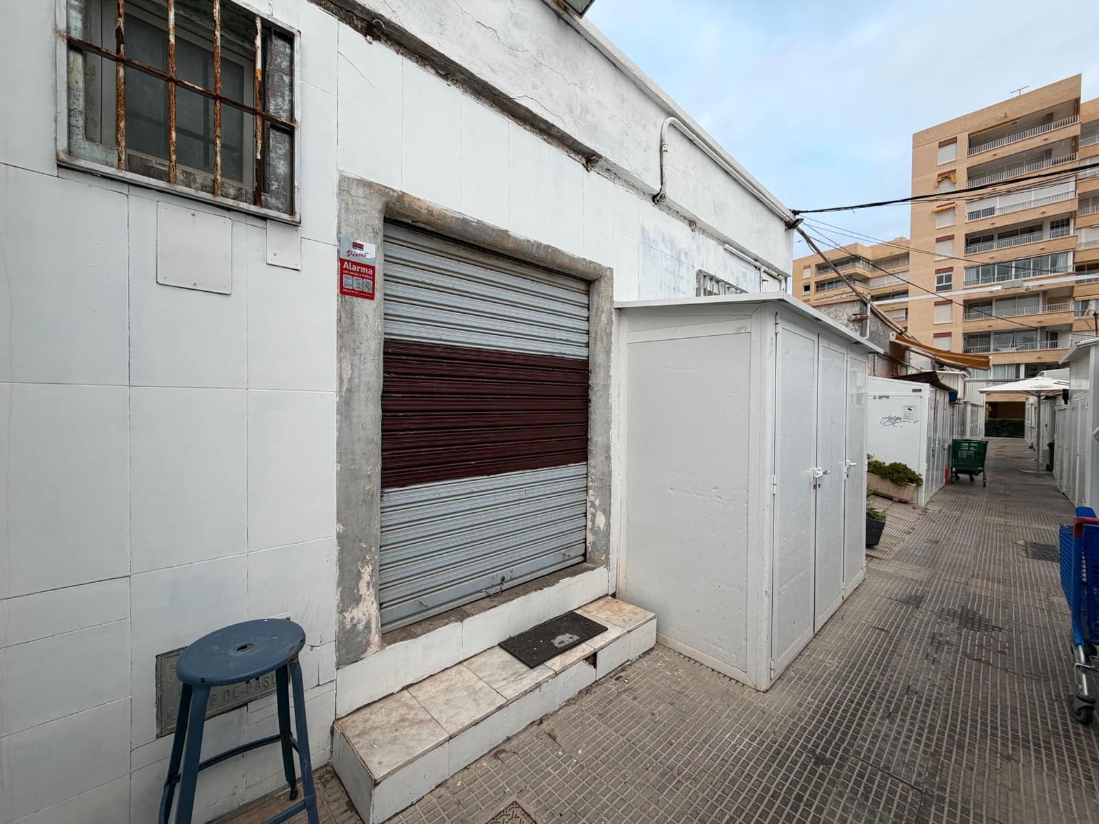 Erhverv til salg i Alicante by - € 187.000 (Ref: 9532529)