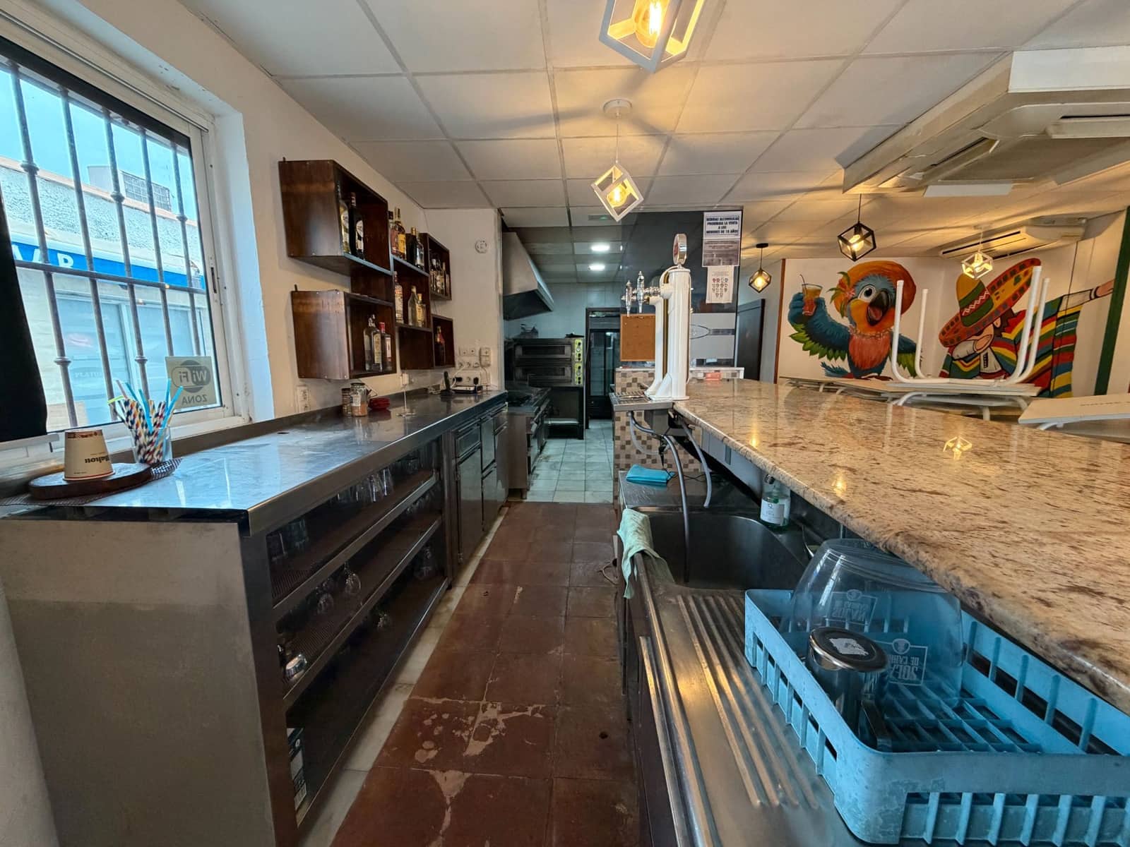 Erhverv til salg i Alicante by - € 187.000 (Ref: 9532529)