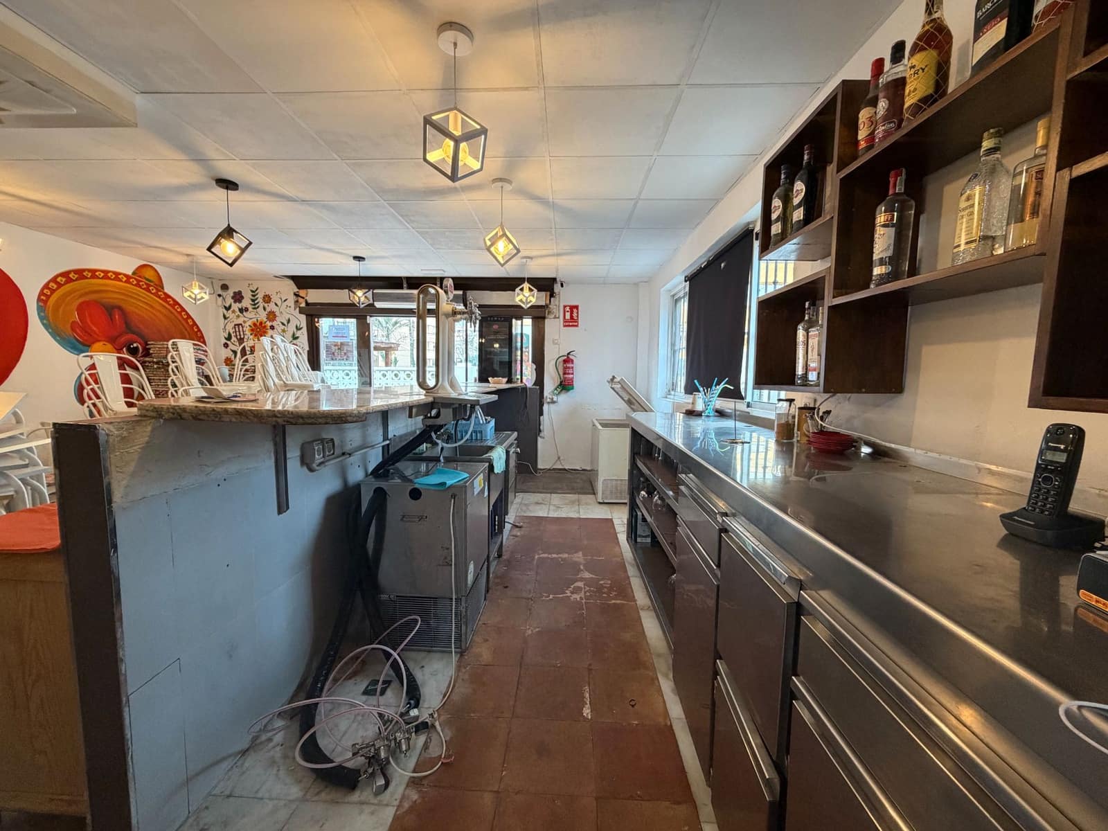 Erhverv til salg i Alicante by - € 187.000 (Ref: 9532529)